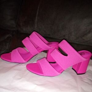 🌞NEW! Women's Size 6.5 Pink Heels